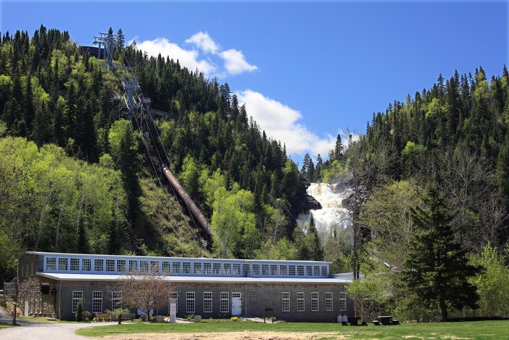 Village Historique De Val-Jalbert Шамбор Екстериор снимка